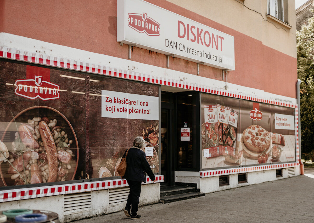 Oslikavanje izloga - Robi